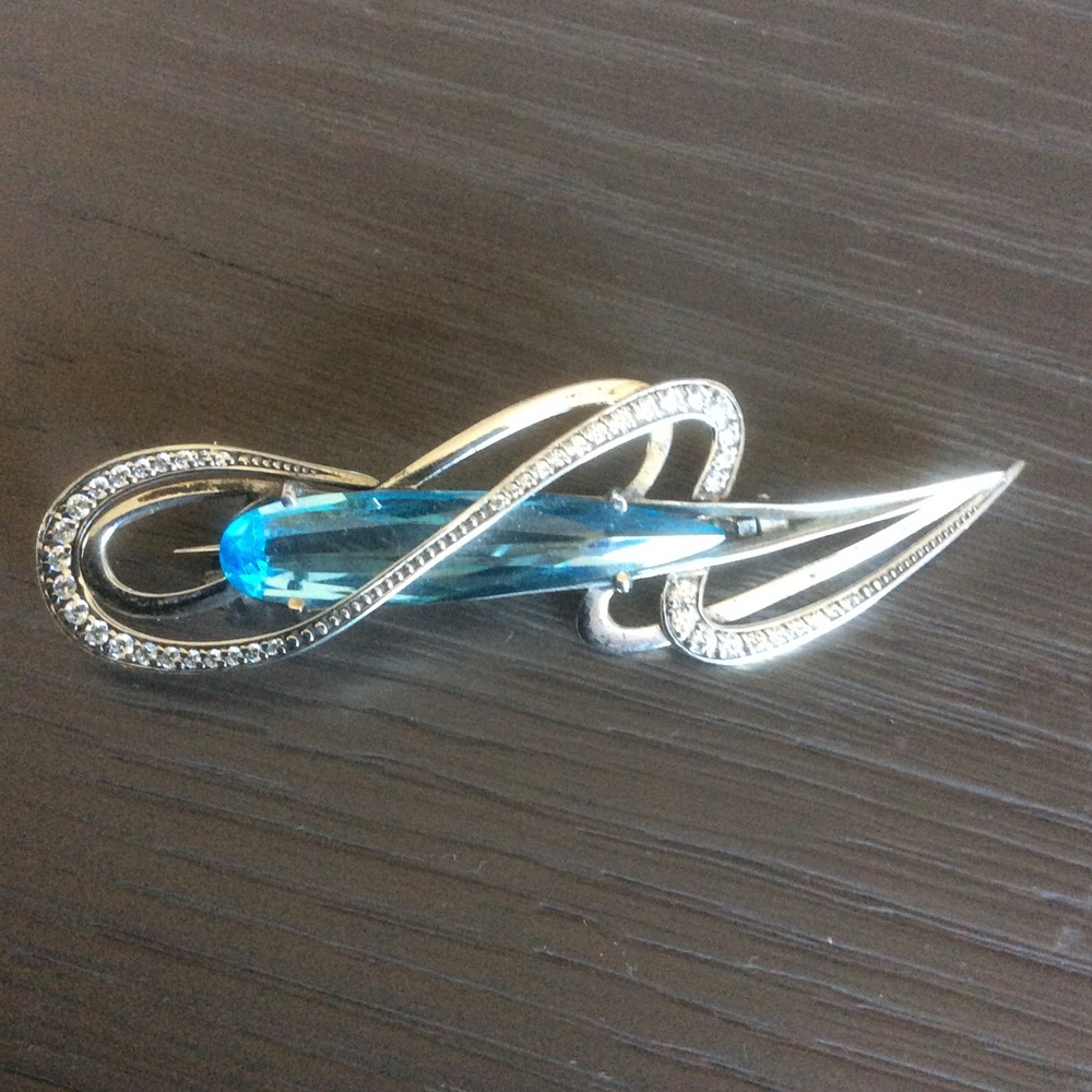 Sterling silver brooch